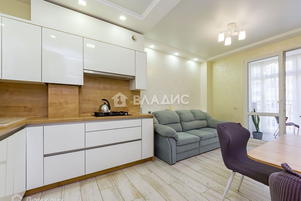 Продаётся 2-комнатная квартира, 72.79 м²