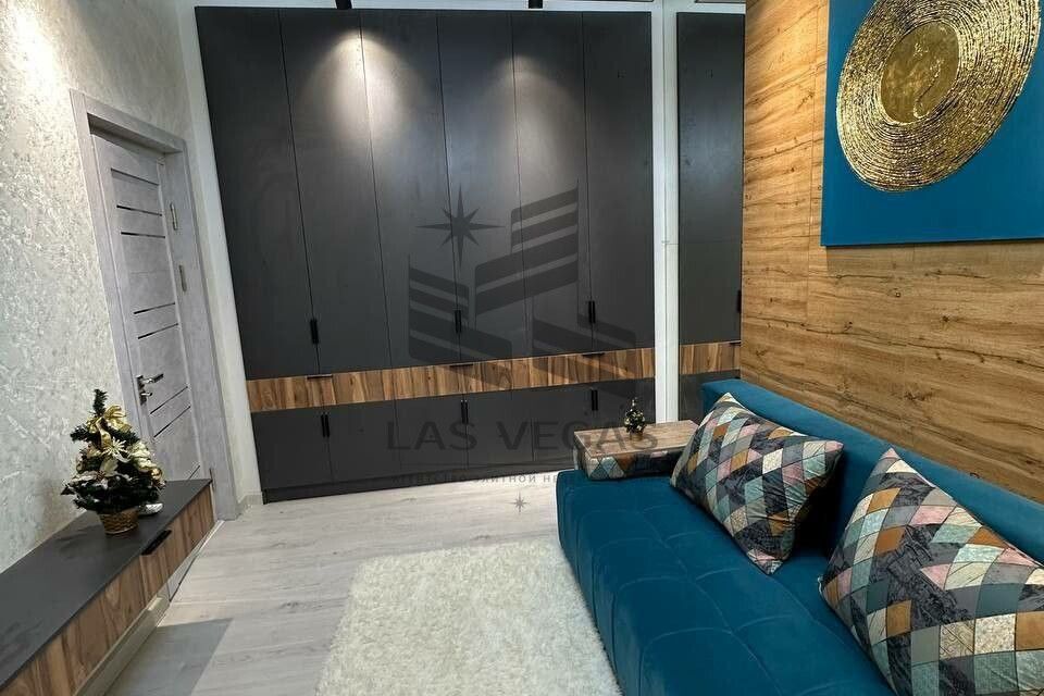 Сдаётся 2-комнатная квартира, 73 м²