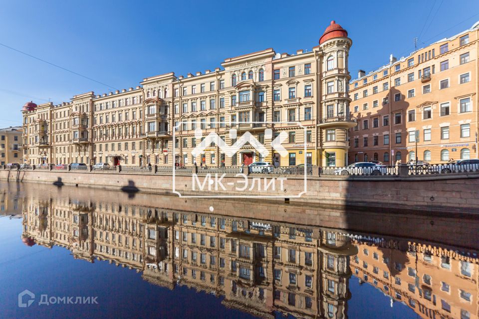 Продаётся 5-комнатная квартира, 243 м²