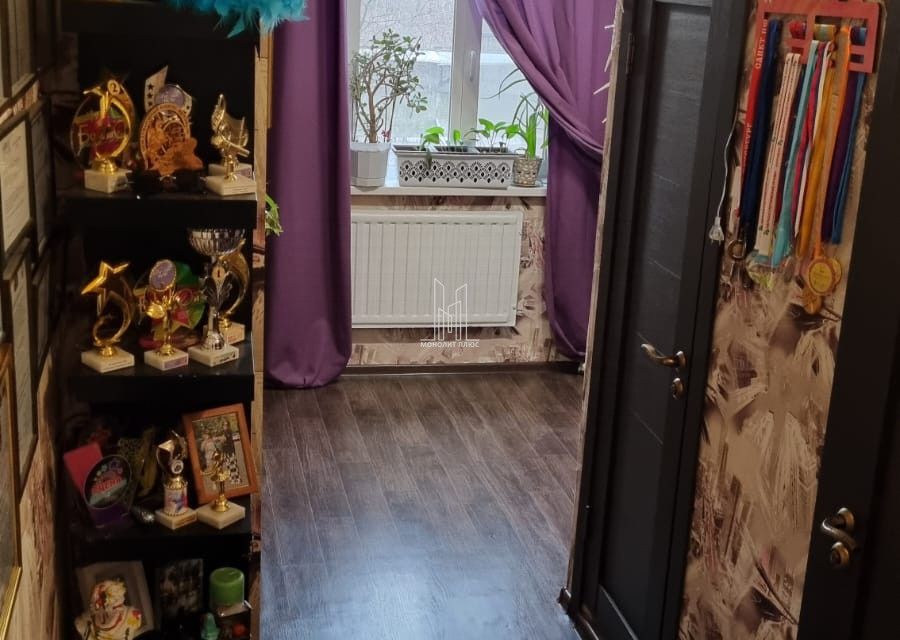 Продаётся 1-комнатная квартира, 35.2 м²