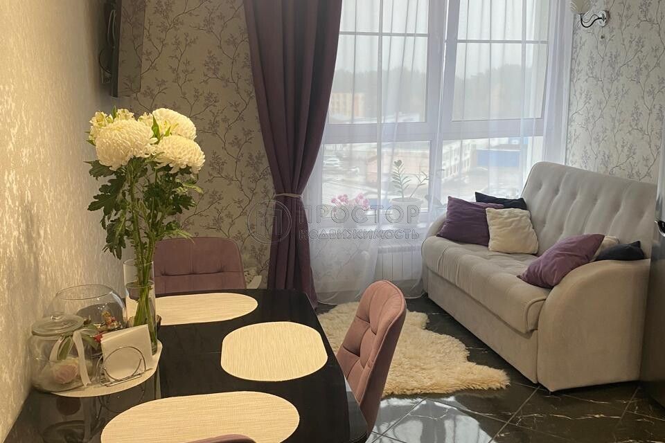 Продаётся 1-комнатная квартира, 46 м²