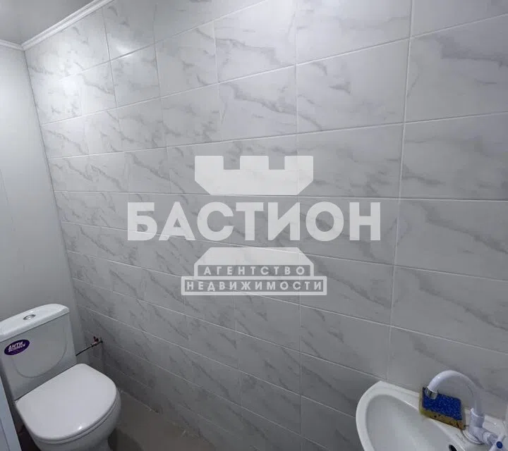 Продаётся помещение своб. назначения, 242 м²