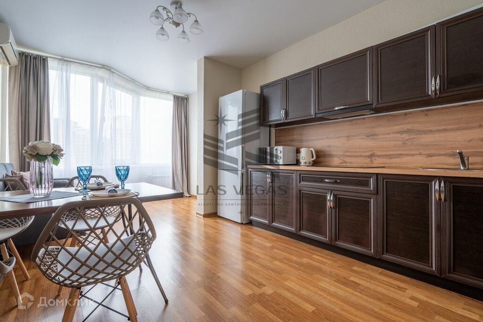 Сдаётся 3-комнатная квартира, 92 м²