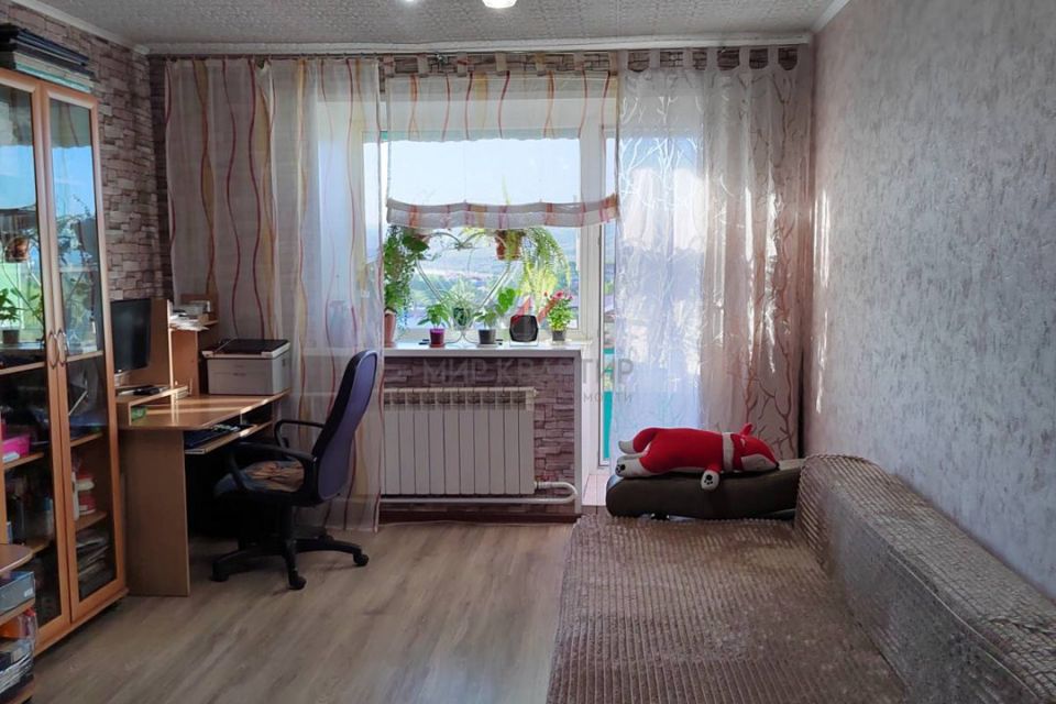 Продаётся 3-комнатная квартира, 59.9 м²