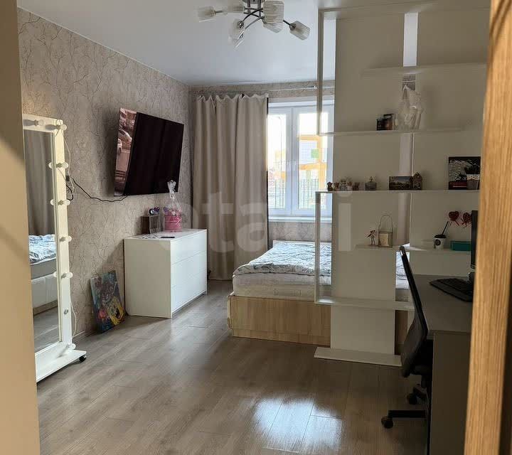 Продаётся 1-комнатная квартира, 42.4 м²