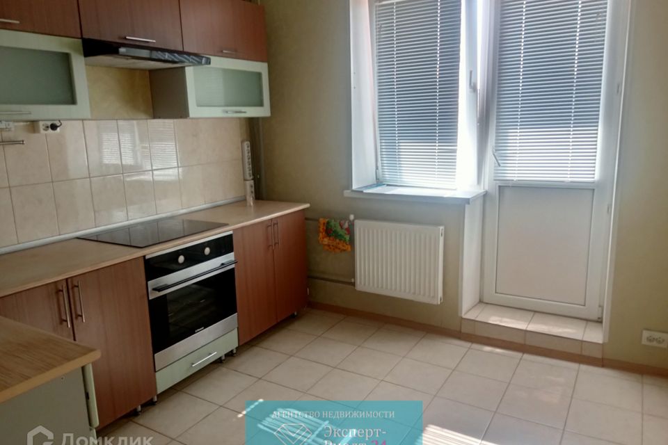 Продаётся 1-комнатная квартира, 42 м²