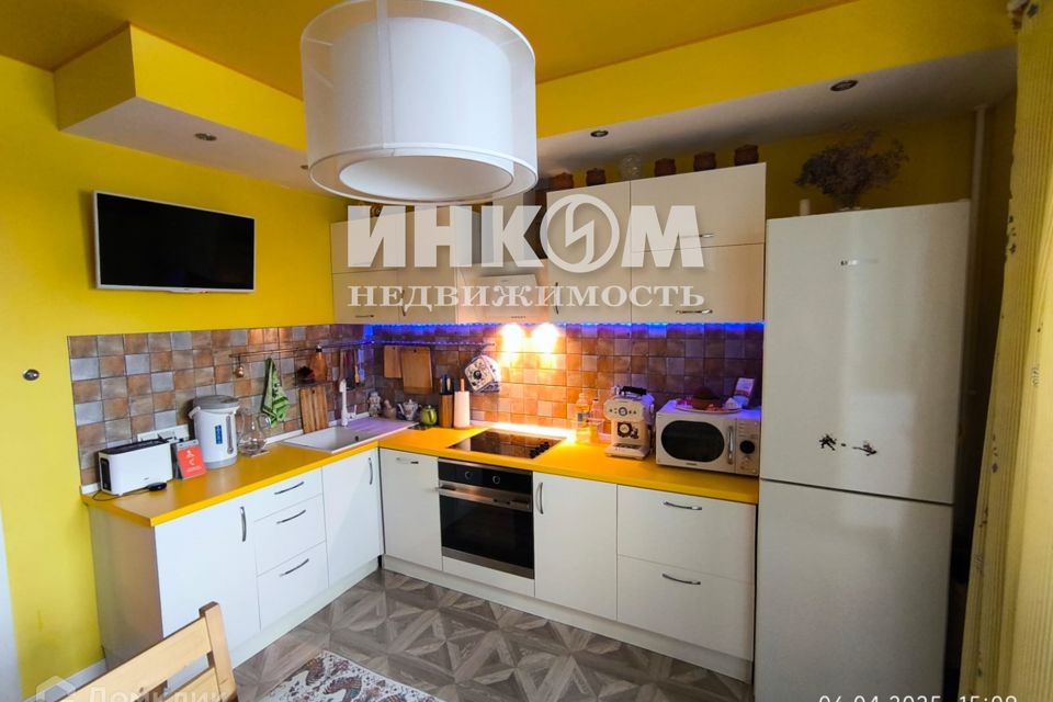 Продаётся 2-комнатная квартира, 65.2 м²