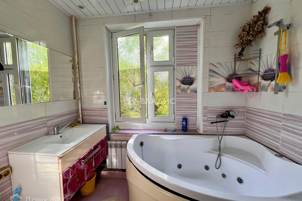 Продаётся 4-комнатная квартира, 62 м²