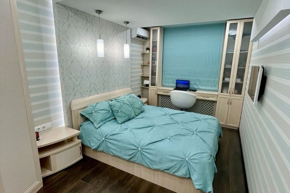 Продаётся 2-комнатная квартира, 65.7 м²