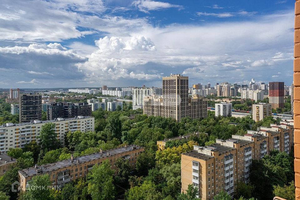 Продаётся 6-комнатная квартира, 204.6 м²