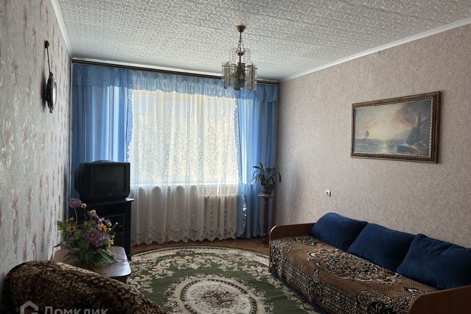 Продаётся 3-комнатная квартира, 55.5 м²