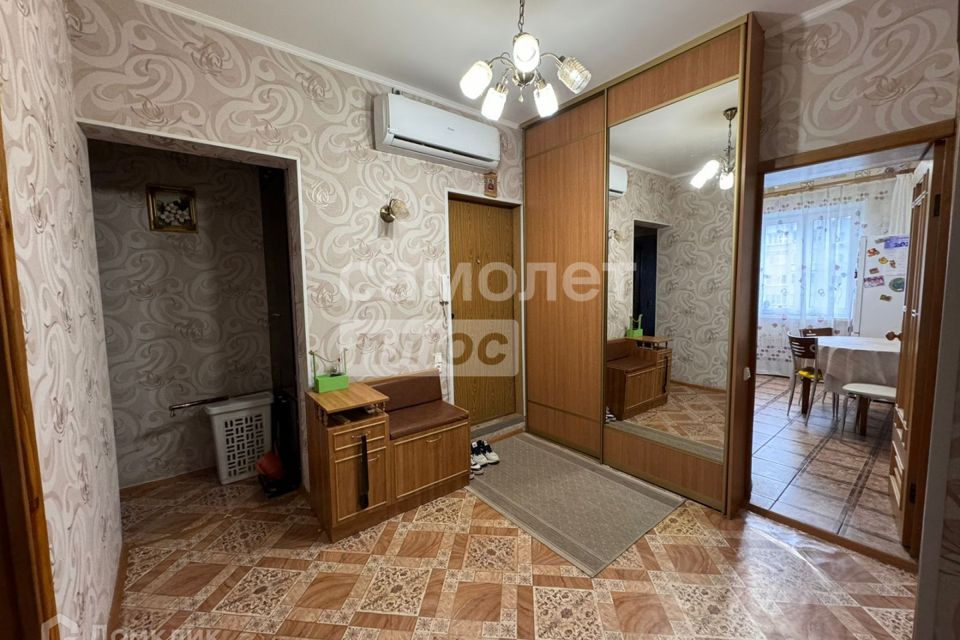 Продаётся 3-комнатная квартира, 69.5 м²