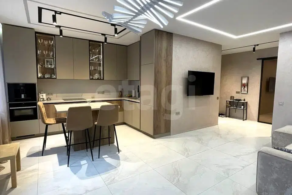 Продаётся 3-комнатная квартира, 79.6 м²