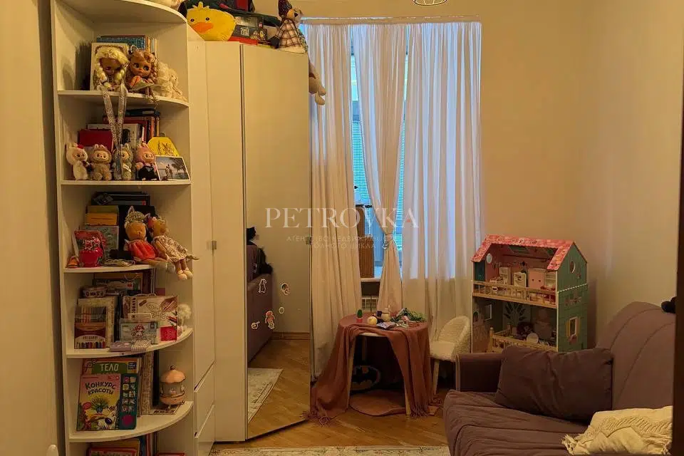Продаётся 5-комнатная квартира, 120 м²