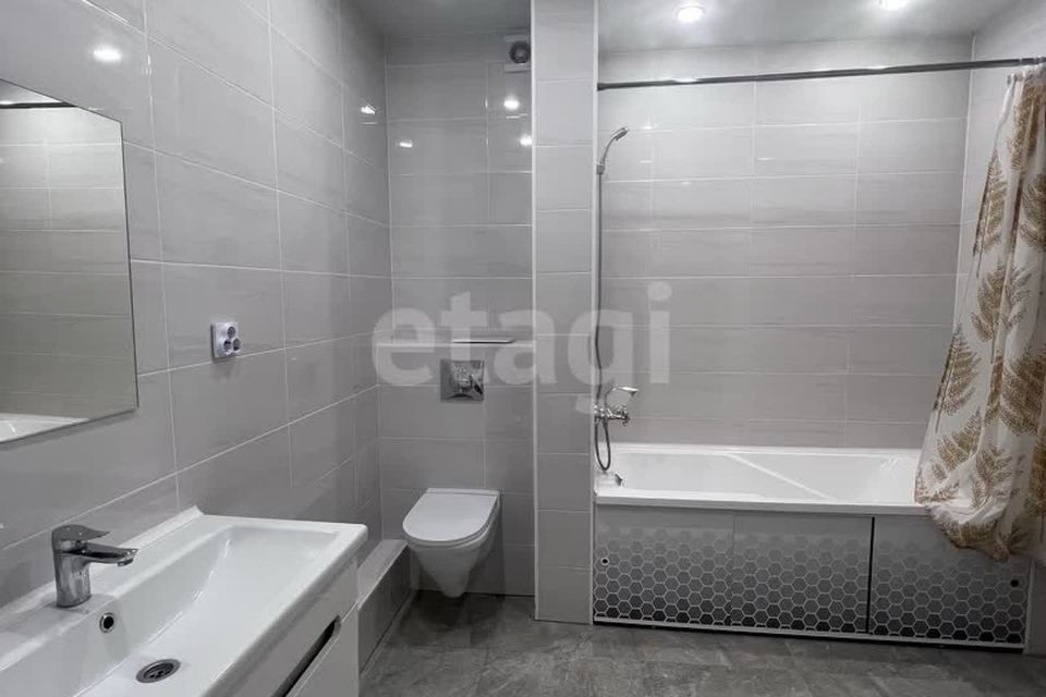 Сдаётся 2-комнатная квартира, 68 м²