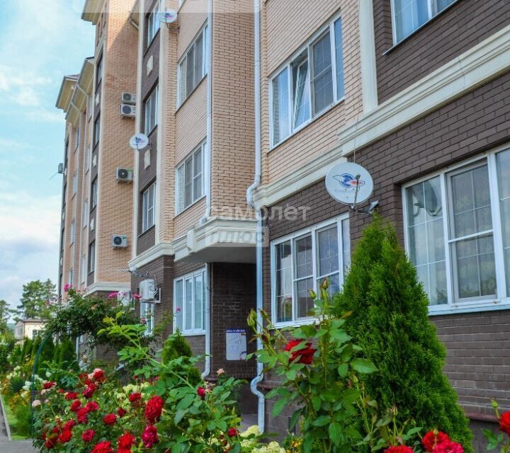 Продаётся 2-комнатная квартира, 66.5 м²