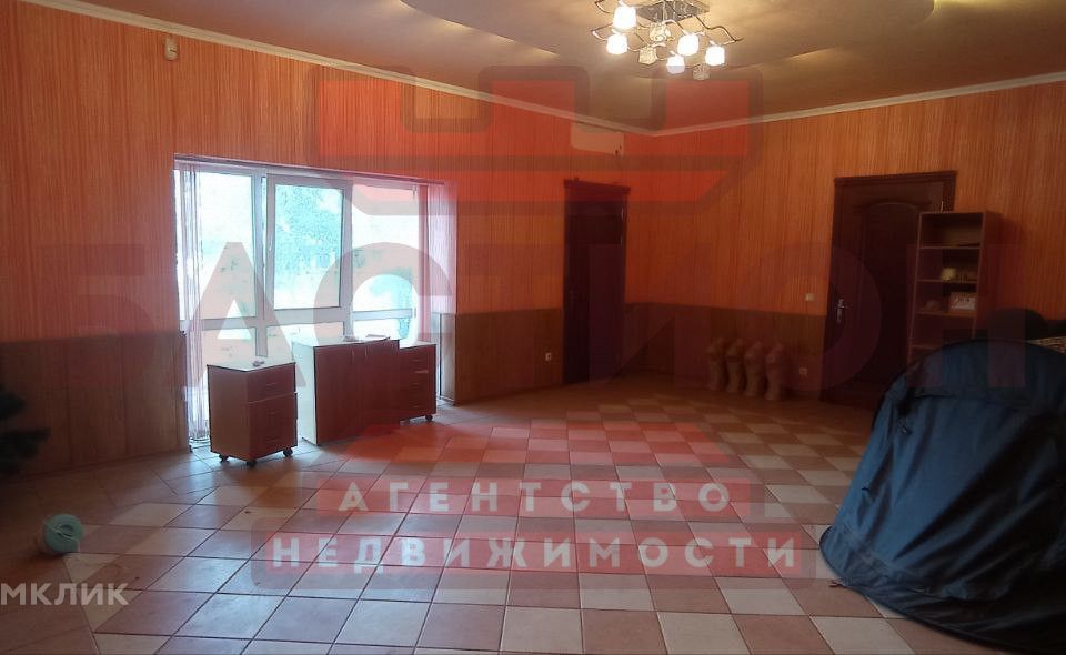 Продаётся 2-этажный дом, 244 м²