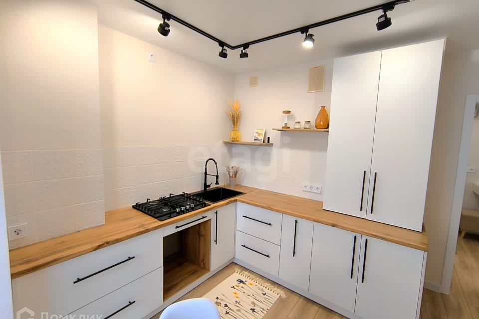 Продаётся 1-комнатная квартира, 40.4 м²