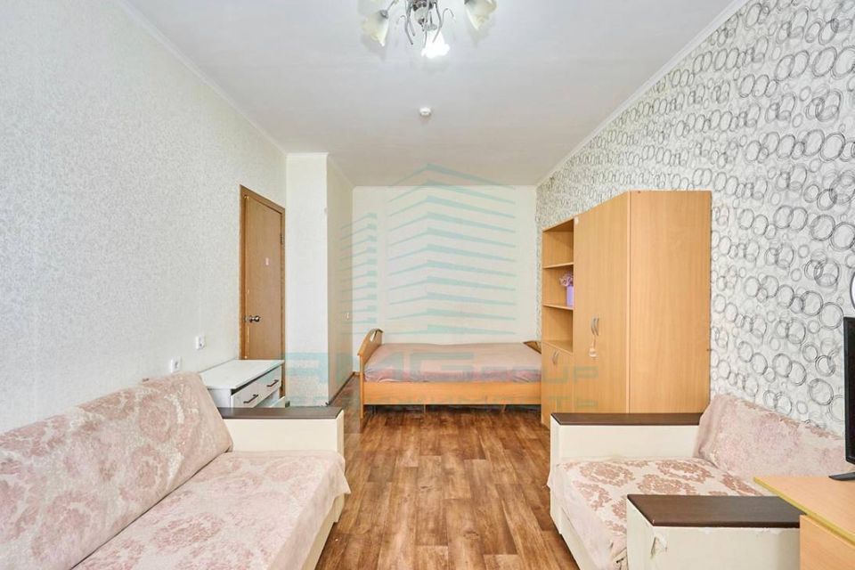 Продаётся 1-комнатная квартира, 38 м²