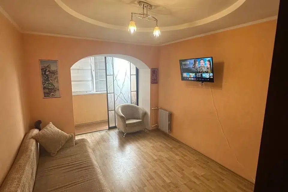 Продаётся 2-комнатная квартира, 43.8 м²