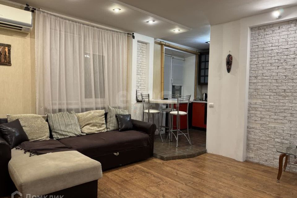 Сдаётся 3-комнатная квартира, 56 м²
