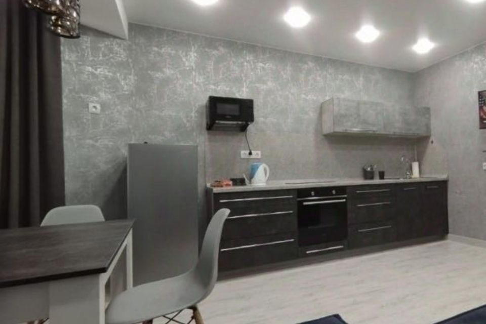 Продаётся 1-комнатная квартира, 40.8 м²