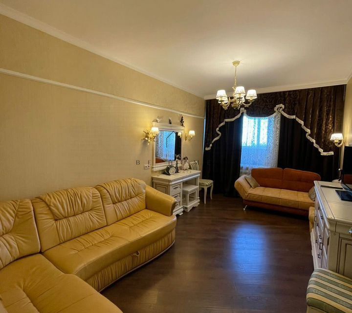 Продаётся 1-комнатная квартира, 44.7 м²