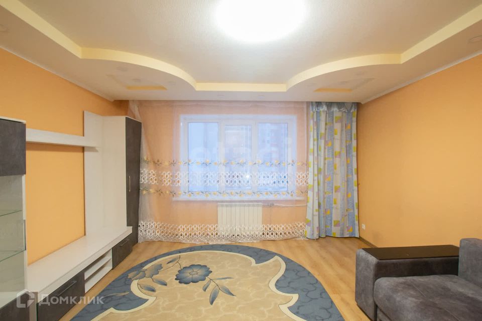 Сдаётся 2-комнатная квартира, 67.4 м²
