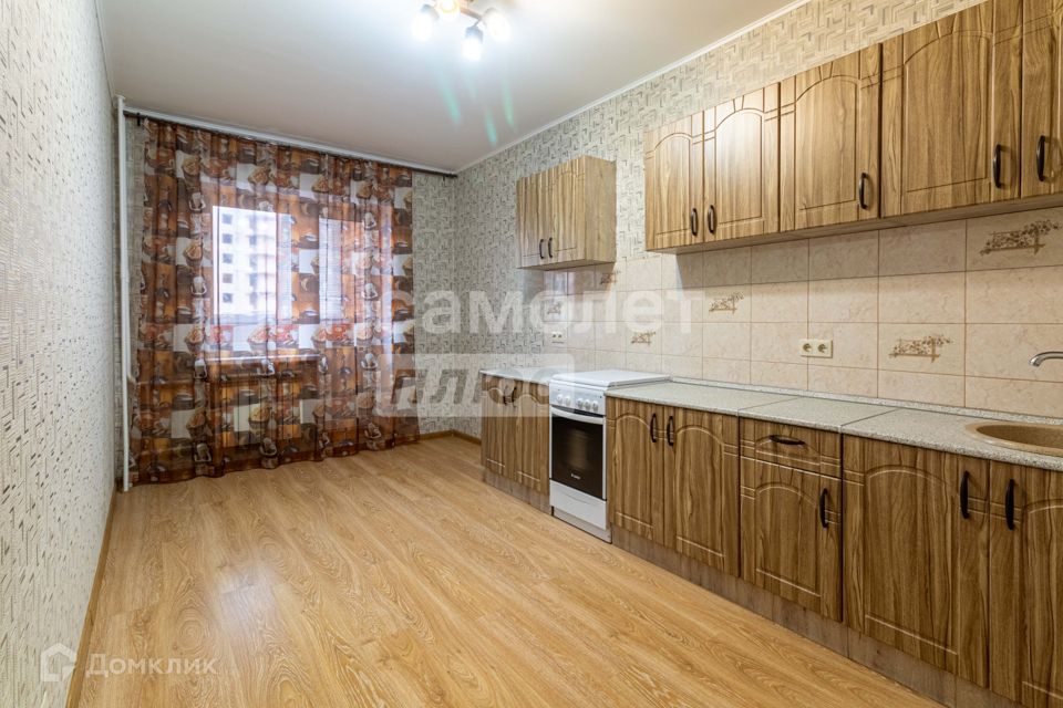 Продаётся 2-комнатная квартира, 67.3 м²