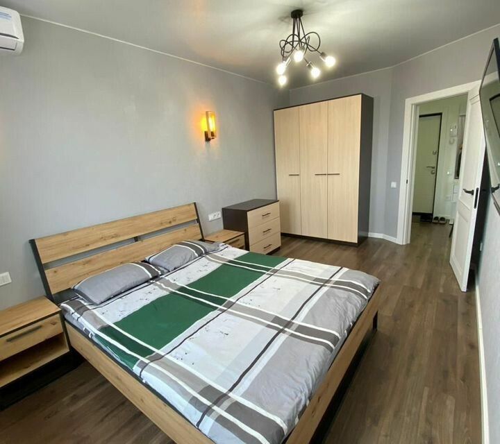 Продаётся 1-комнатная квартира, 42 м²