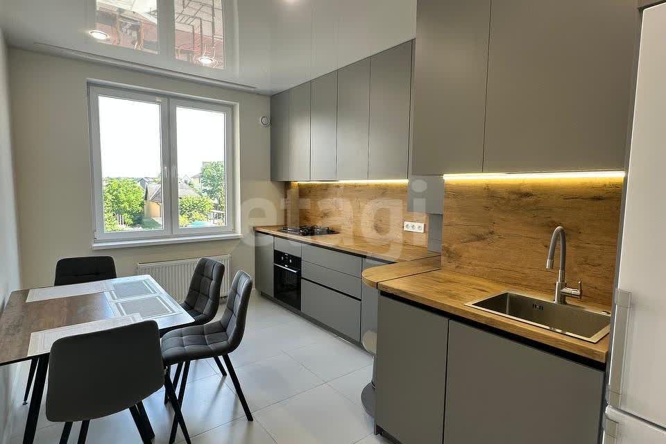 Продаётся 2-комнатная квартира, 61.4 м²
