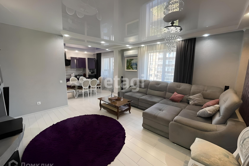 Продаётся 3-комнатная квартира, 81.2 м²