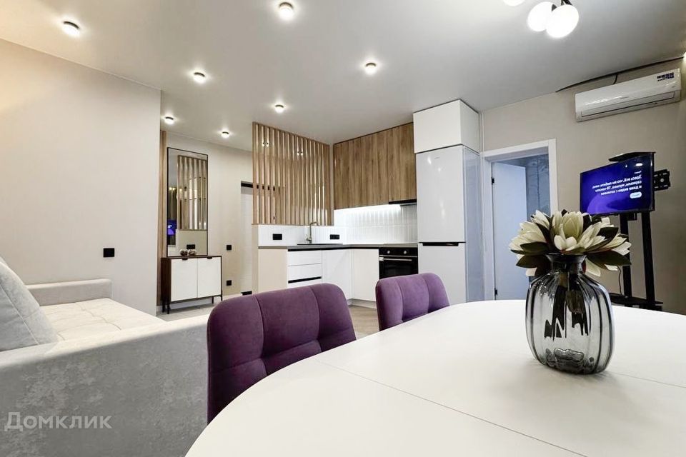 Продаётся 2-комнатная квартира, 60.6 м²