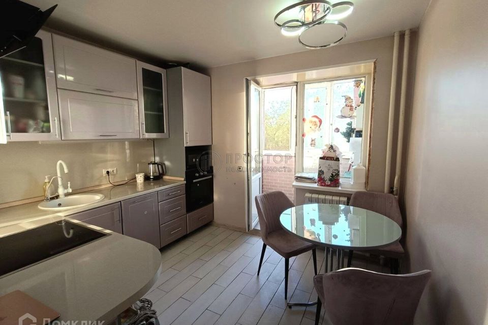 Продаётся 1-комнатная квартира, 48.8 м²