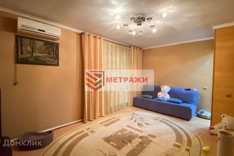 Продаётся 4-комнатная квартира, 67 м²