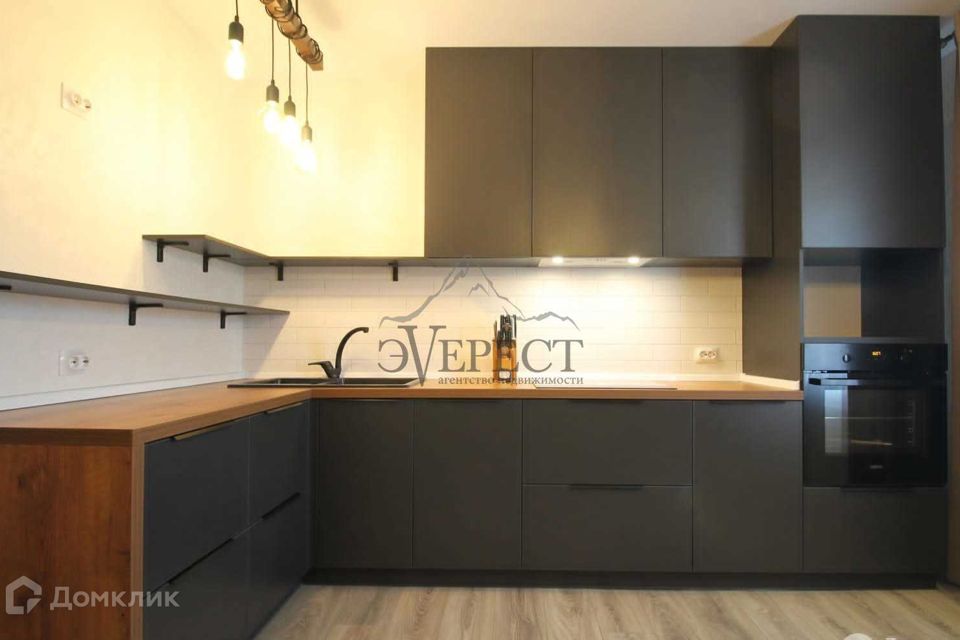 Продаётся 2-комнатная квартира, 72 м²