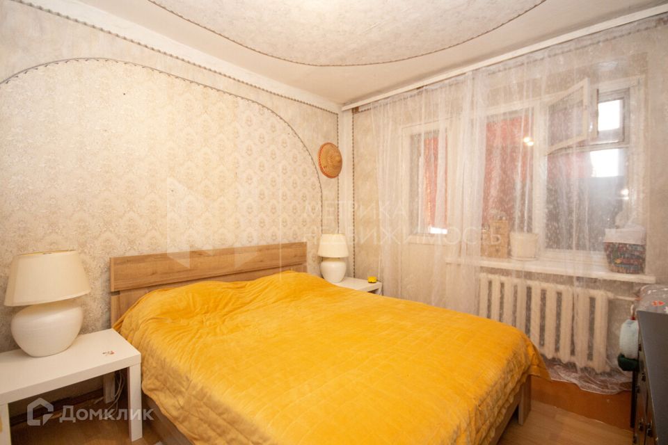 Продаётся 4-комнатная квартира, 58.9 м²
