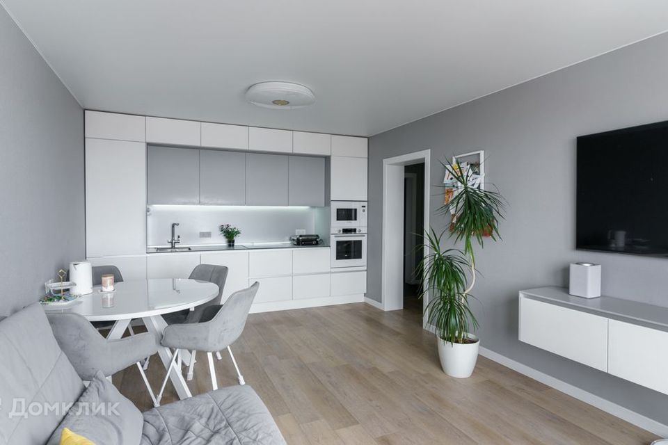 Продаётся 2-комнатная квартира, 57.8 м²