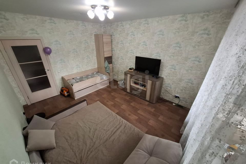 Продаётся 1-комнатная квартира, 37.7 м²