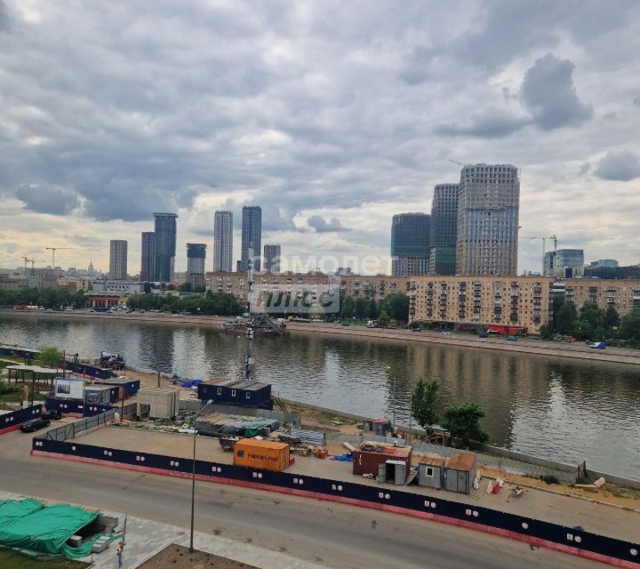 Продаётся 3-комнатная квартира, 102.3 м²