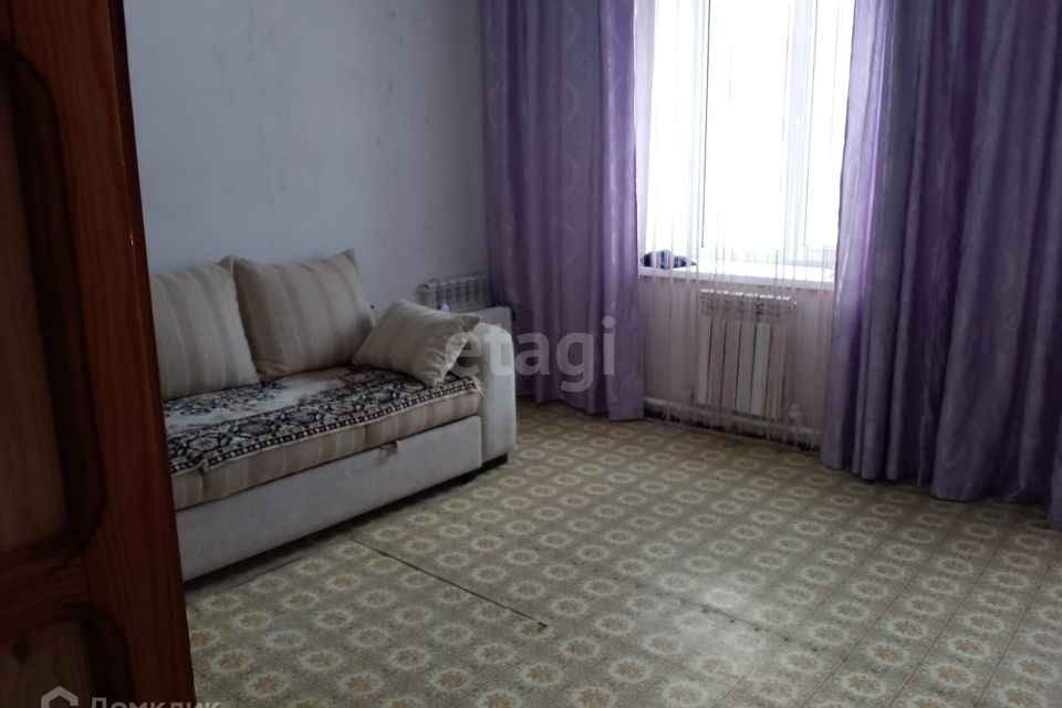 Продаётся 3-комнатная квартира, 49.9 м²