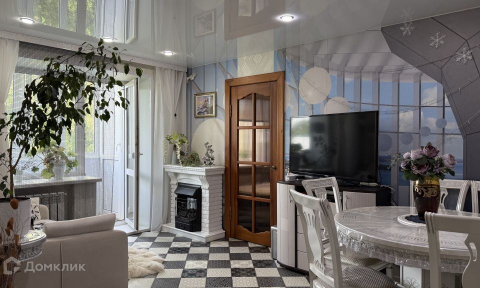 Продаётся 3-комнатная квартира, 42.5 м²