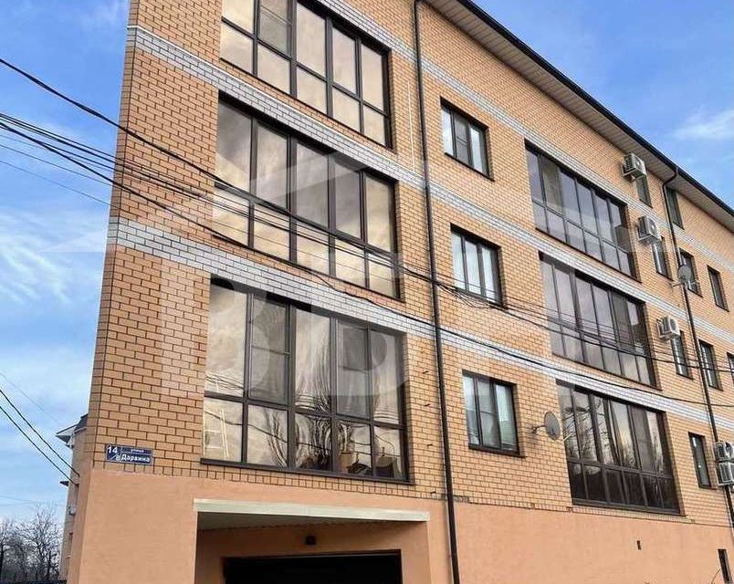 Продаётся 3-комнатная квартира, 154.6 м²