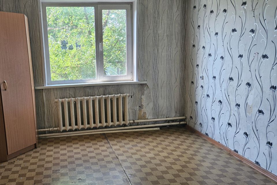 Продаётся комната в 4-комн. квартире, 12 м²
