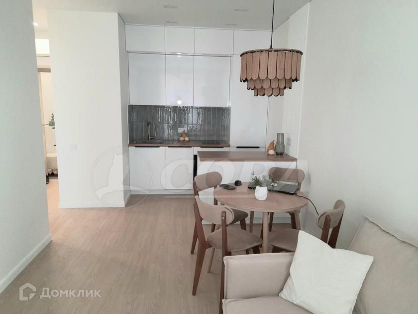 Продаётся 1-комнатная квартира, 41.7 м²