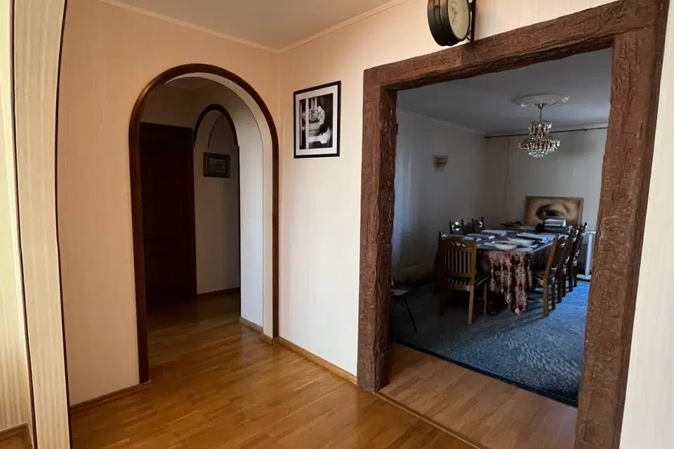Продаётся 6-комнатная квартира, 125 м²