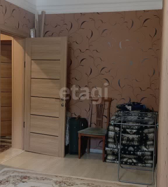 Продаётся 3-комнатная квартира, 52.8 м²