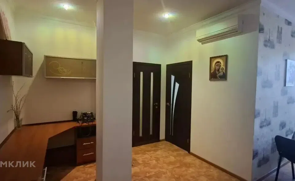 Продаётся 2-комнатная квартира, 56.3 м²