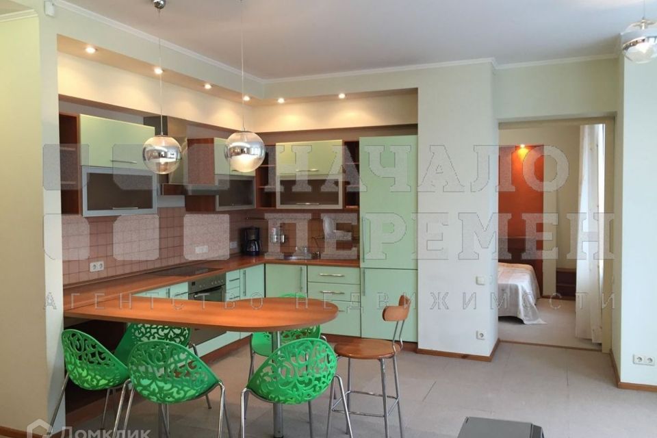 Сдаётся 3-комнатная квартира, 112 м²