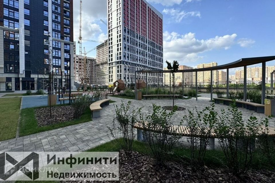 Продаётся 1-комнатная квартира, 41.8 м²